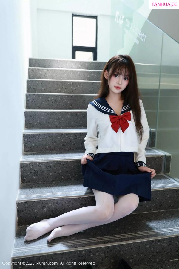   [XiuRen]高清写真图 2025.06.25 No.10458 糯咪 JK制服第10张图片